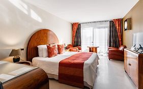 Logis L'Auberge - Maison Glenn Anna